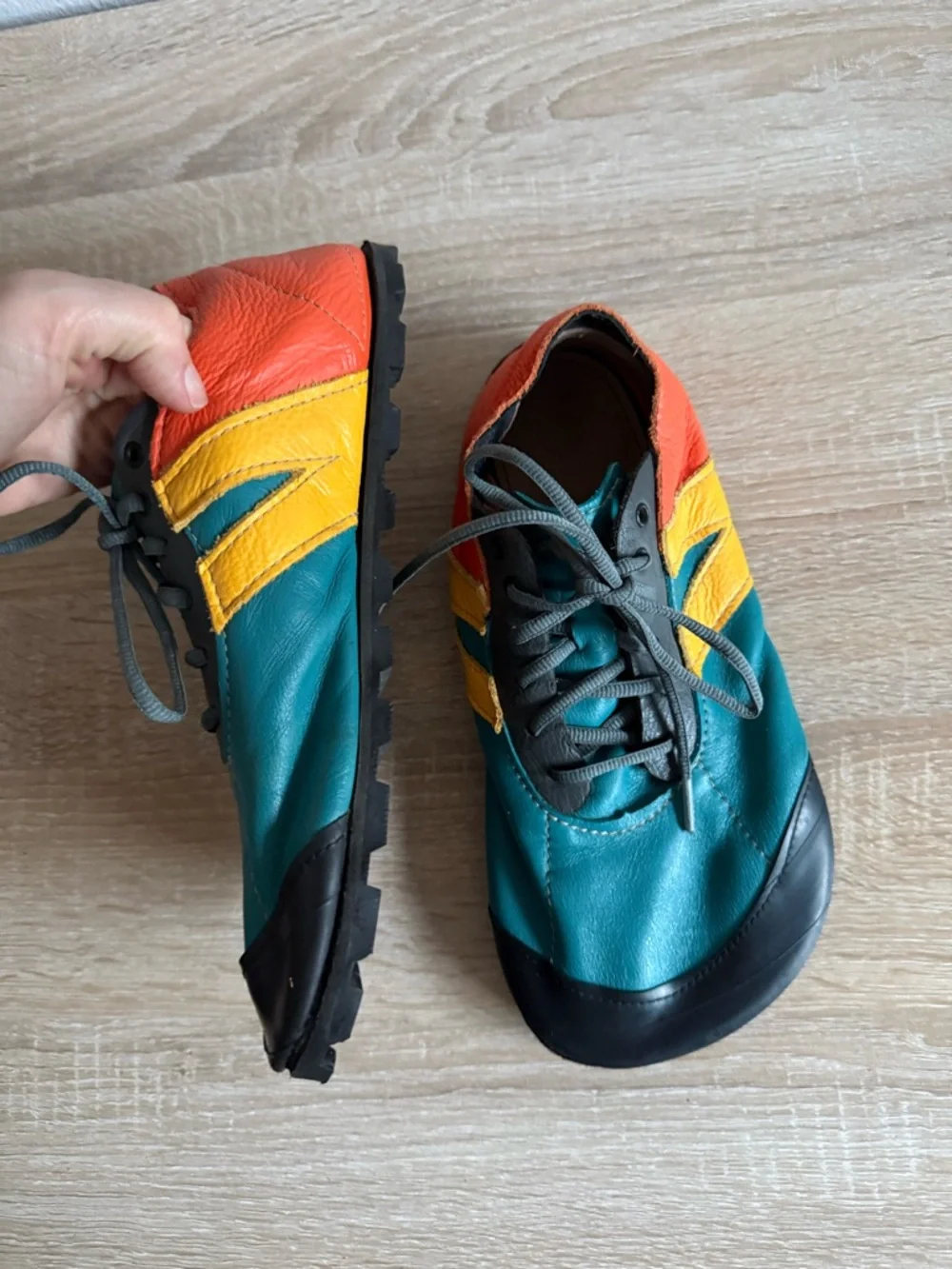 Softstar Megagrip Primal RunAmoc Athletic Trainers - Picture 9 of 14